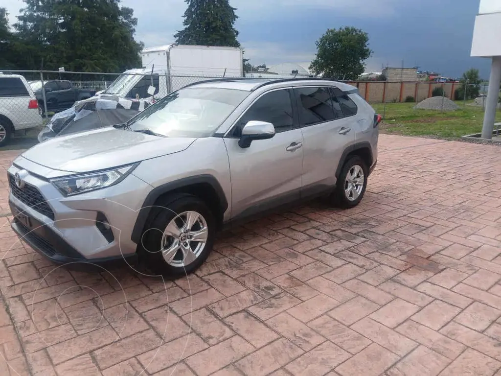 Toyota RAV4 XLE 4WD 2020