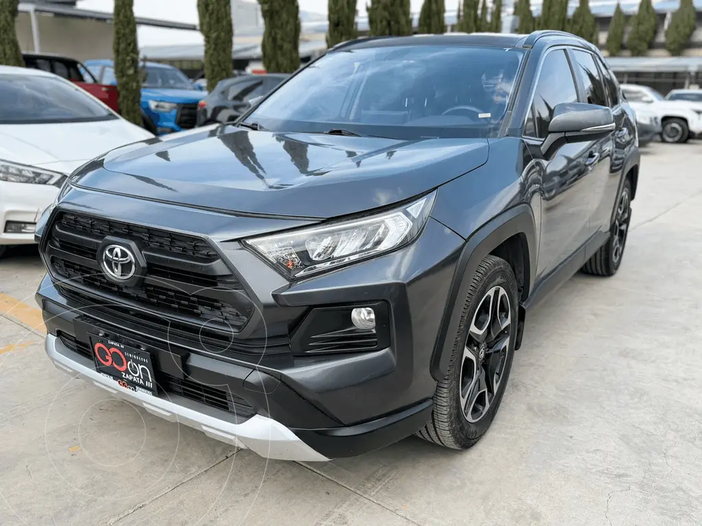 foto Toyota RAV4 SUV usado (2019) color TOYH GRIS precio $409,000