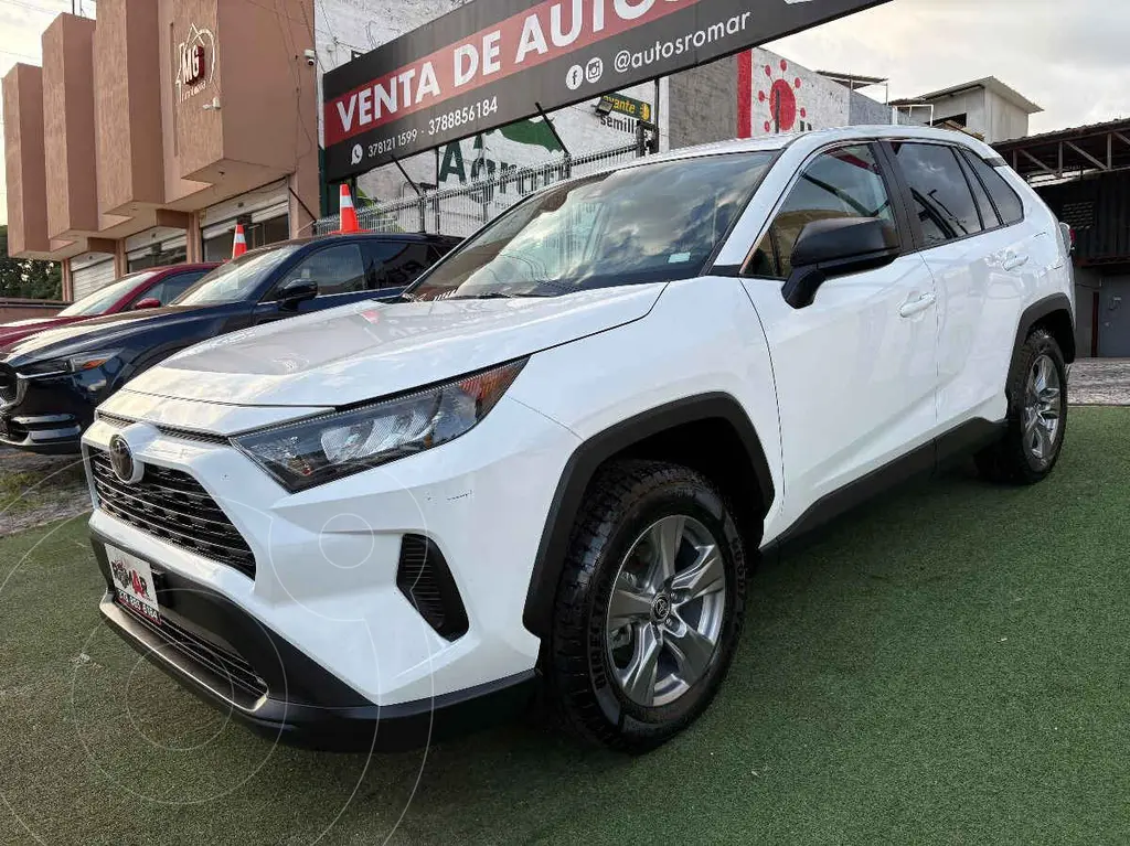 Toyota rav4 le (2024)