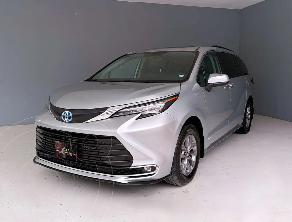 Toyota sienna-hev xle piel (2021)