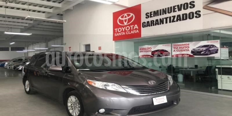 foto Toyota Sienna 5p XLE V6/3.5 Aut usado