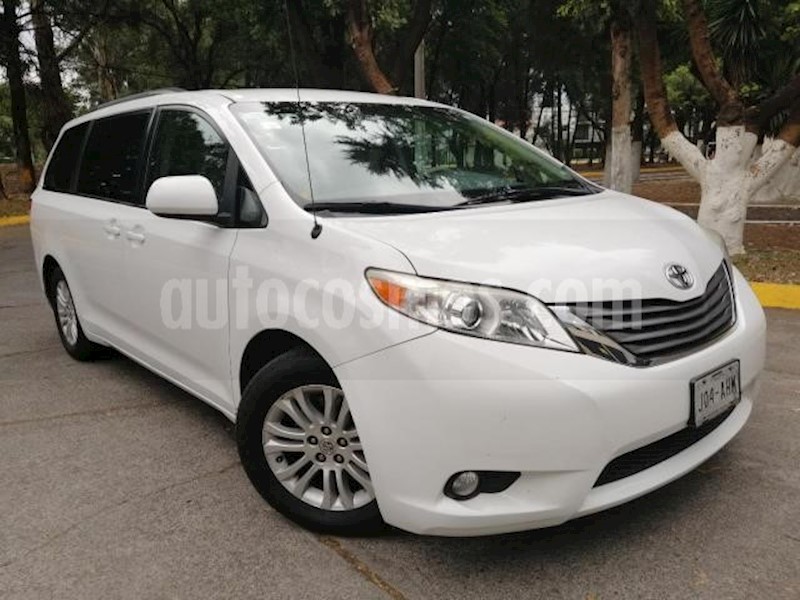 foto Toyota Sienna 5p XLE V6/3.5 Aut usado