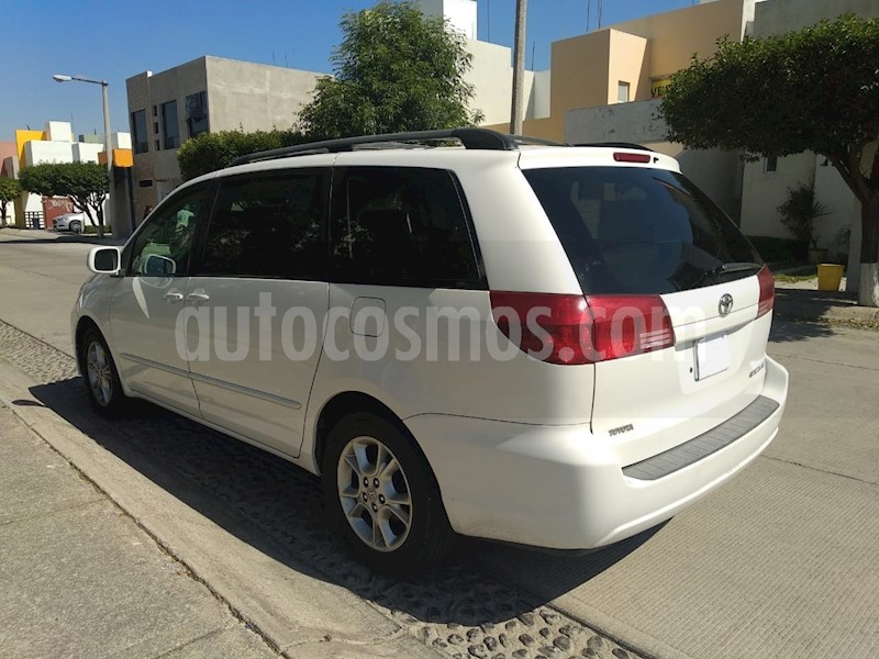 foto Toyota Sienna LE 3.3L usado