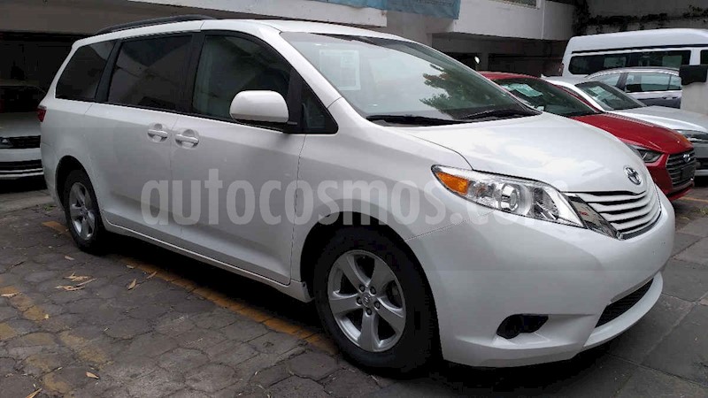 foto Toyota Sienna LE 3.5L usado