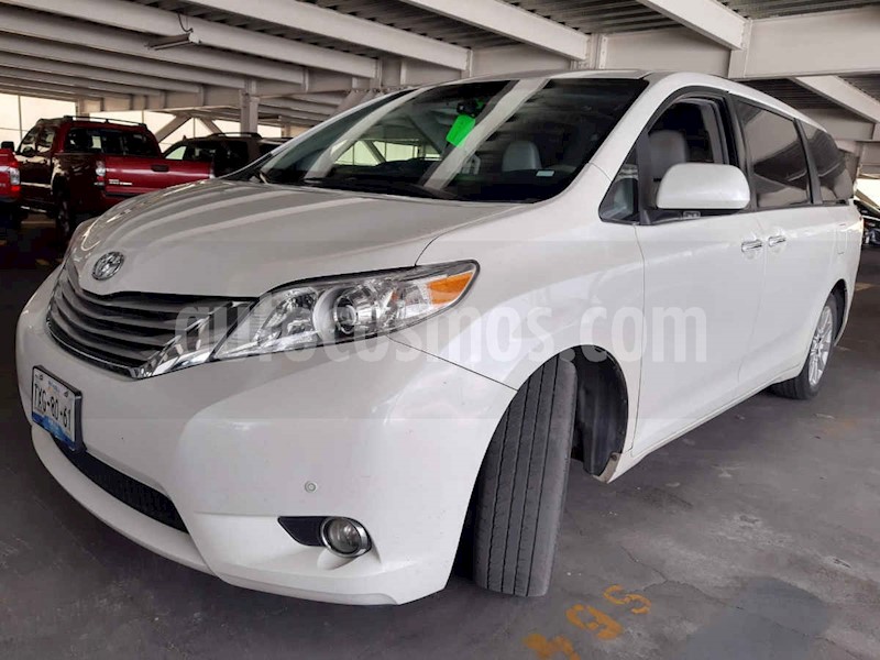 foto Toyota Sienna Limited 3.3L usado