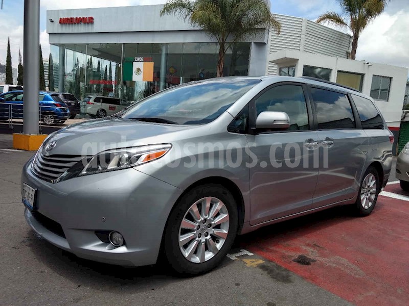 foto Toyota Sienna Limited 3.5L usado