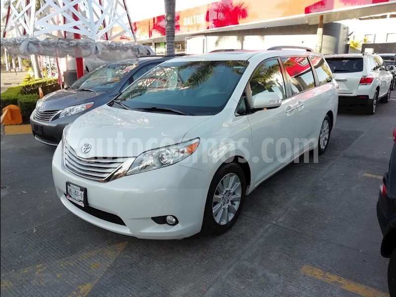 foto Toyota Sienna Limited 3.5L usado