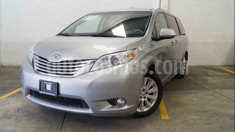 foto Toyota Sienna Limited 3.5L usado