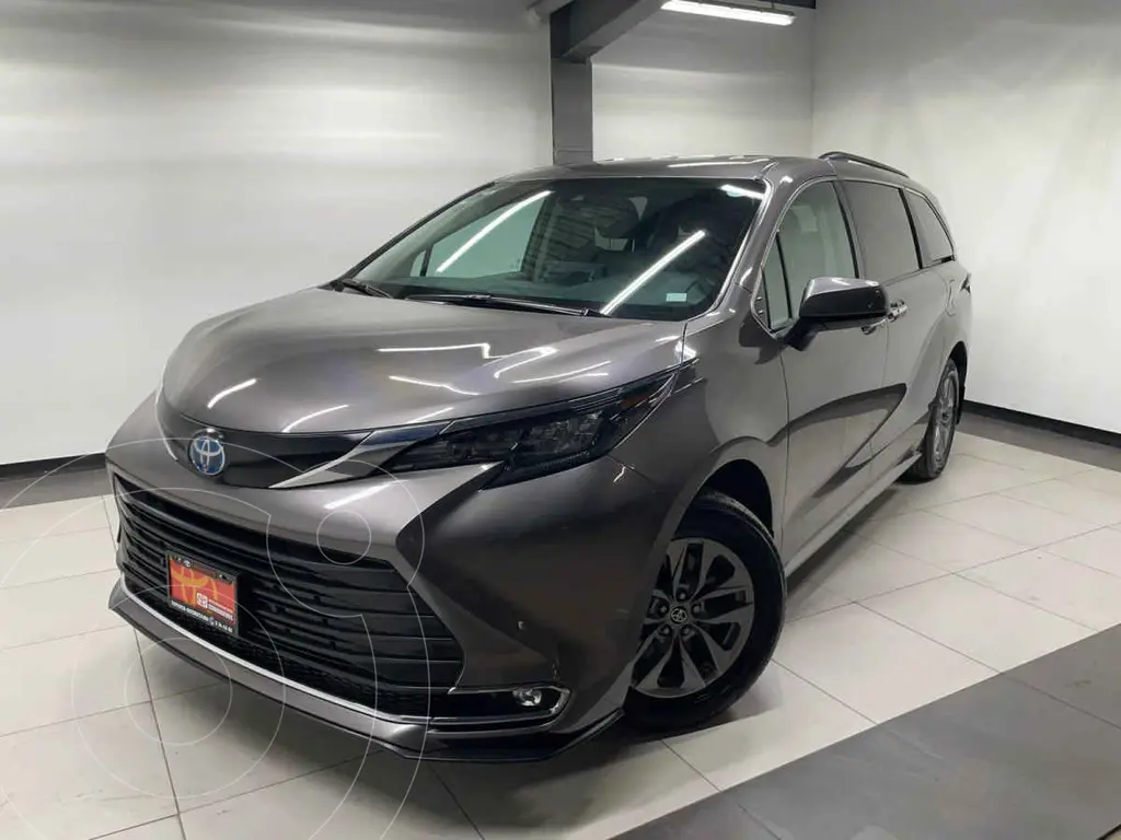foto Toyota Sienna XLE Piel financiado en mensualidades enganche $183,700 mensualidades desde $18,122