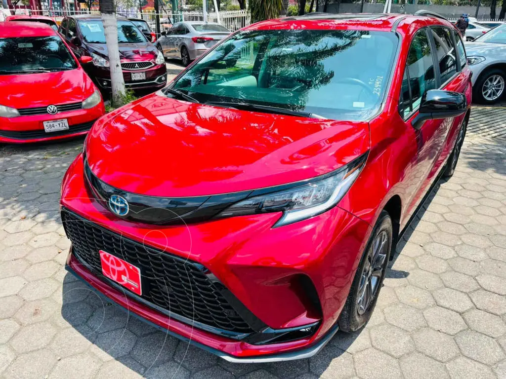 Toyota sienna xle (2025)