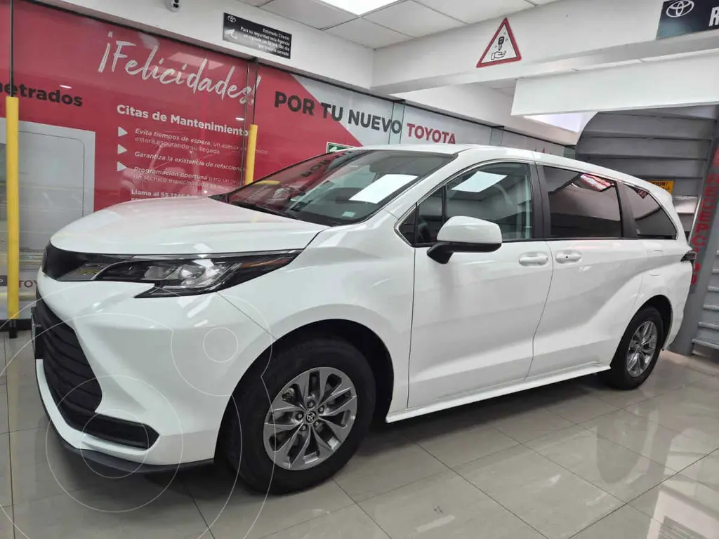 foto Toyota Sienna LE financiado en mensualidades enganche $160,600 mensualidades desde $15,843