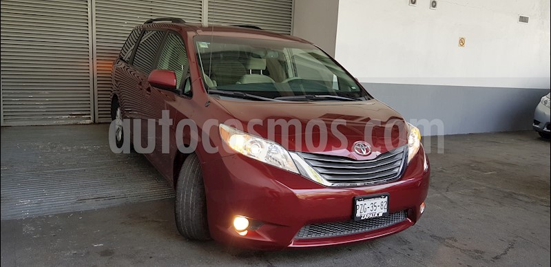 foto Toyota Sienna XLE 3.3L usado