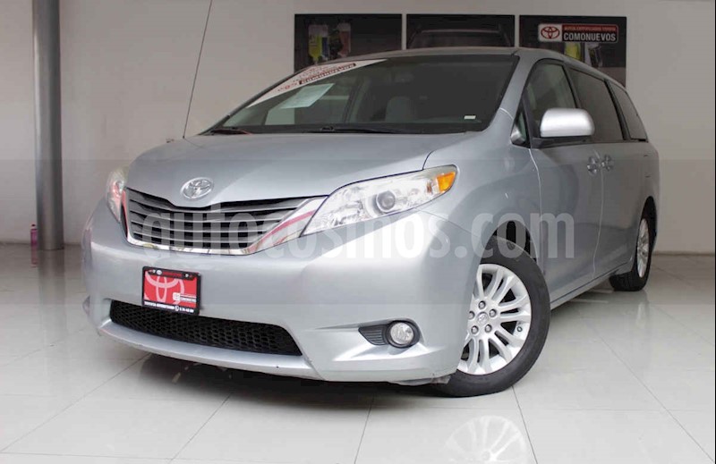 foto Toyota Sienna XLE 3.5L usado