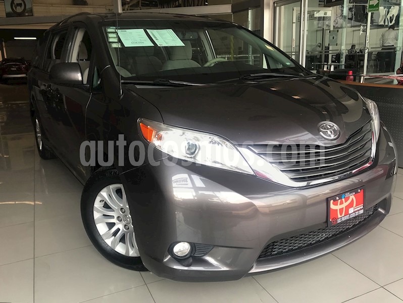 foto Toyota Sienna XLE 3.5L usado
