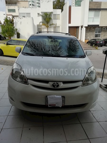 foto Toyota Sienna XLE 3.5L usado