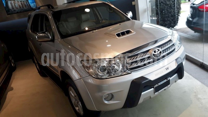 foto Toyota SW4 3.0 Cuero Aut usado
