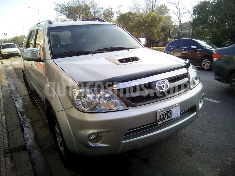 foto Toyota SW4 SRV TDi usado