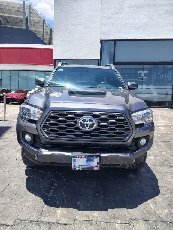 foto Toyota Tacoma Edición Especial 4x4 usado (2022) color Gris precio $808,000