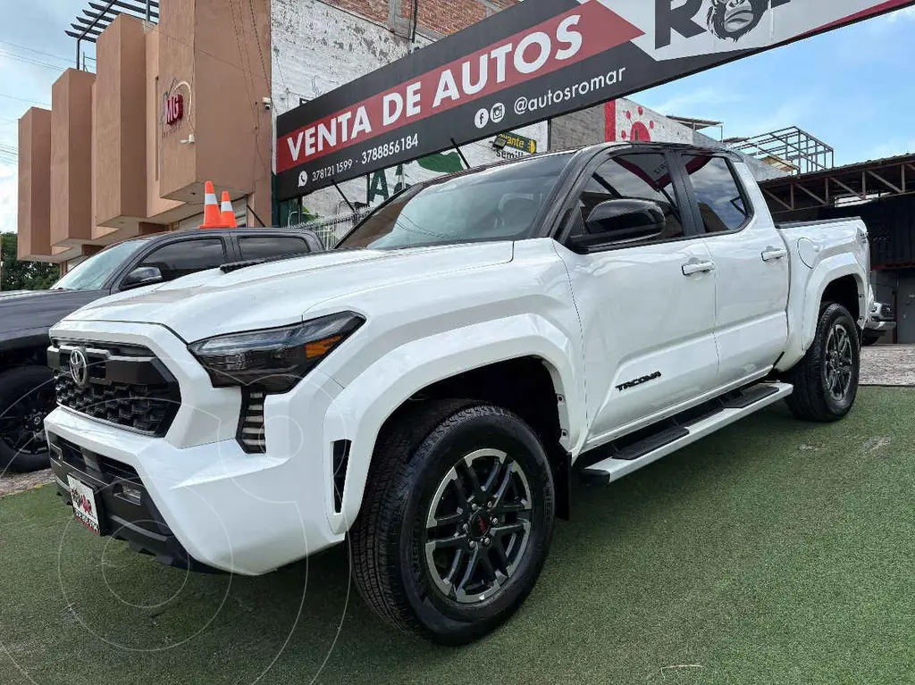 Toyota Tacoma TRD Sport 4x4 2025