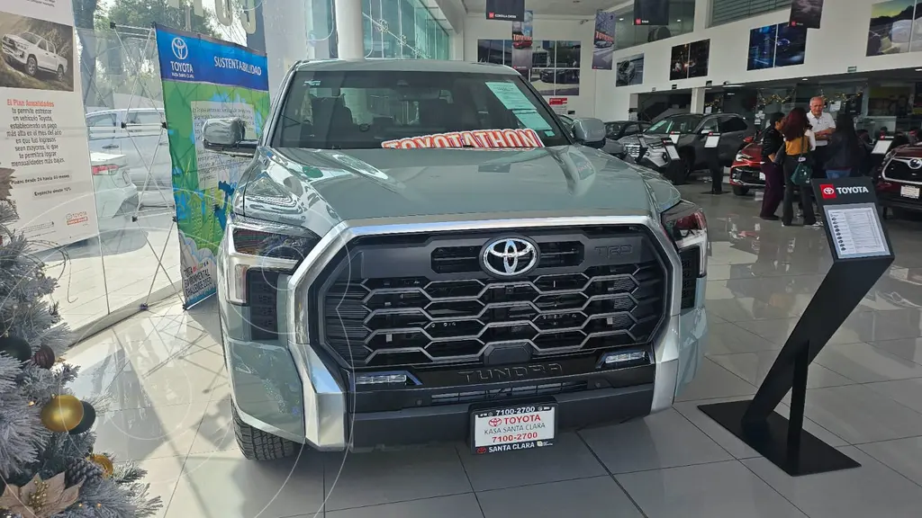 foto Toyota Tundra HEV TRD Off Road nuevo color Gris precio $1,470,500