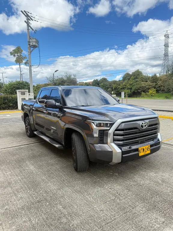 Toyota Tundra 3.4L usado en Cota