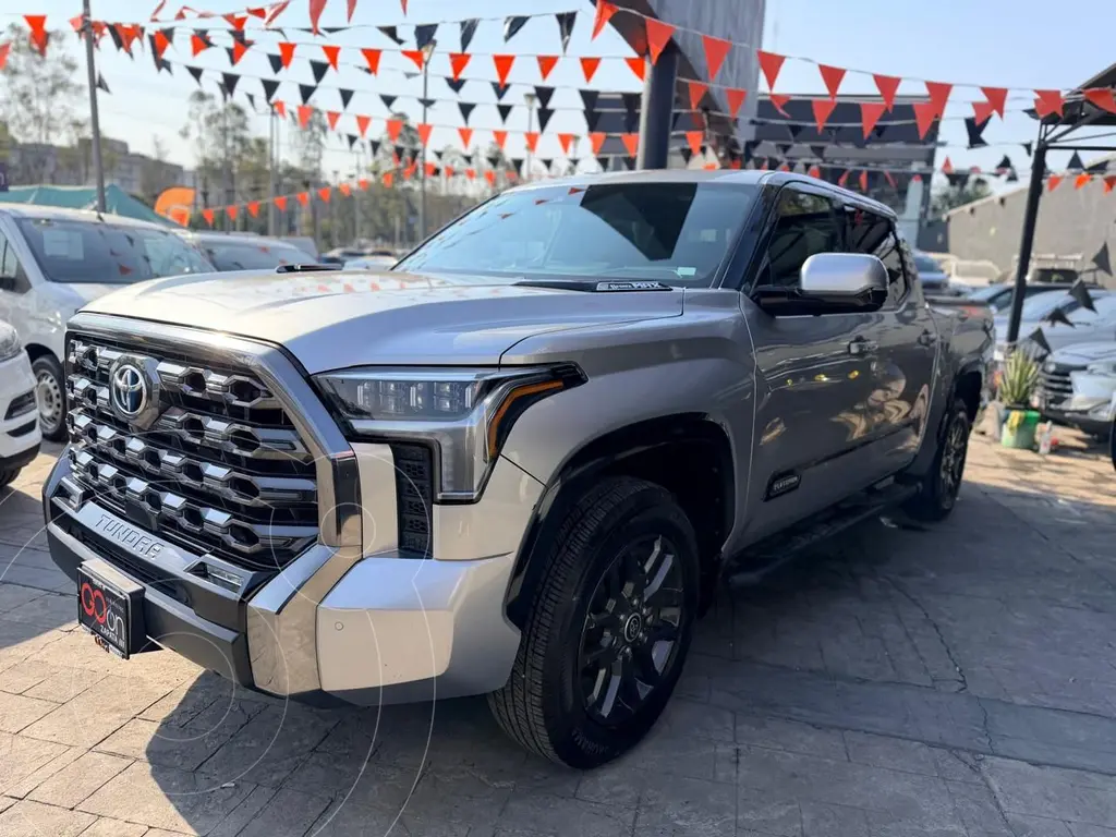 foto Toyota Tundra Limited usado (2023) color Negro precio $1,185,000