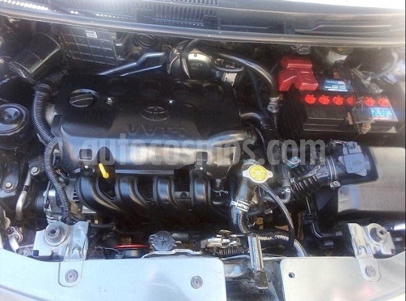 foto Toyota Yaris Sedan 1.3 usado