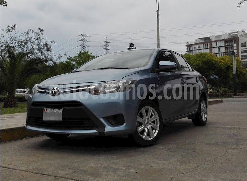 foto Toyota Yaris Sedan 1.3L GLi CVT usado