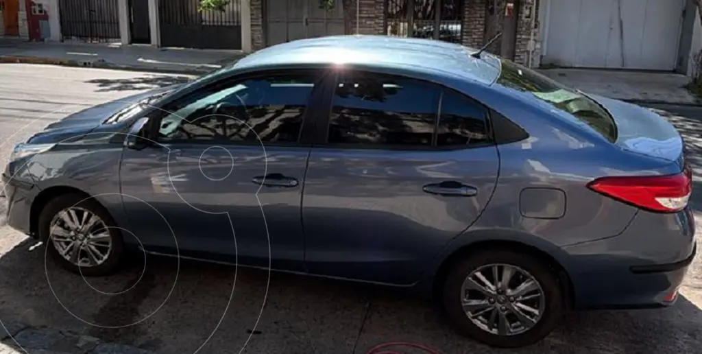 Toyota Yaris Sedán 1.5 Xls Cvt (1496 Cc) 2021 - foto 2