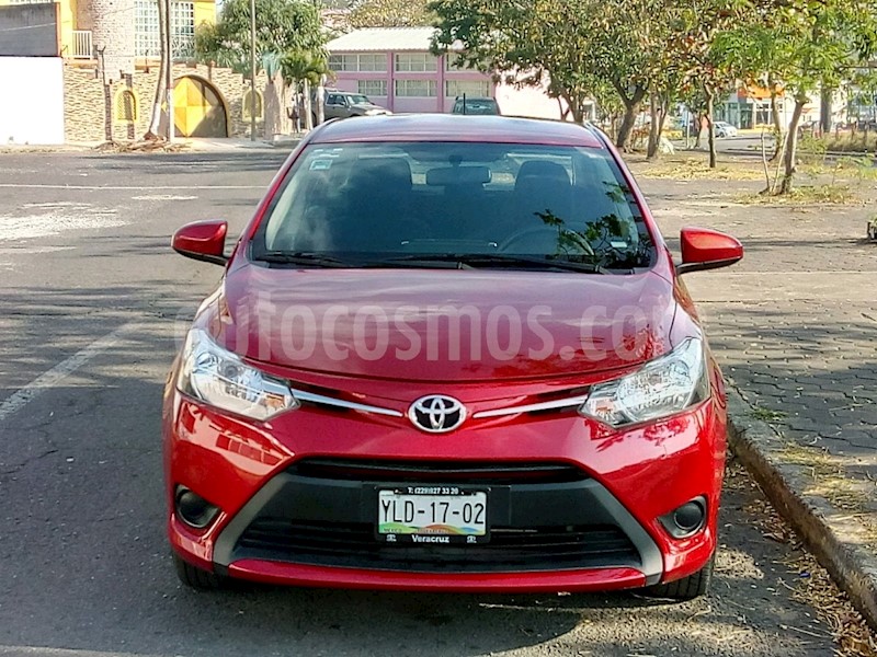 foto Toyota Yaris Sedan Core Aut usado