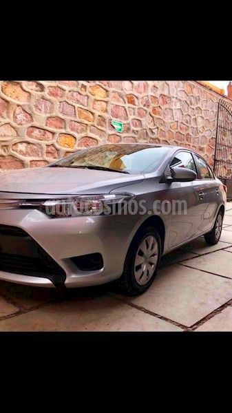 foto Toyota Yaris Sedan Core Aut usado