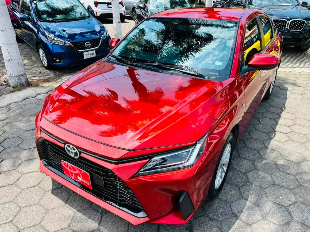 Toyota Yaris Sedán S 2024
