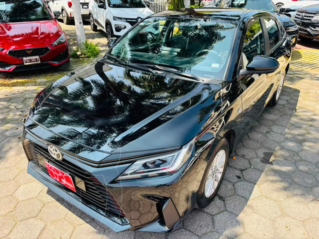 Toyota yaris-sedan s aut (2025)