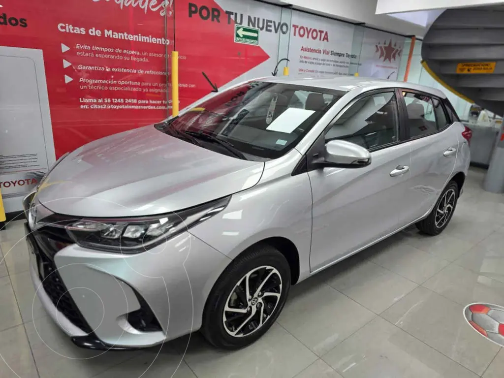 Toyota yaris-sedan s aut (2022)