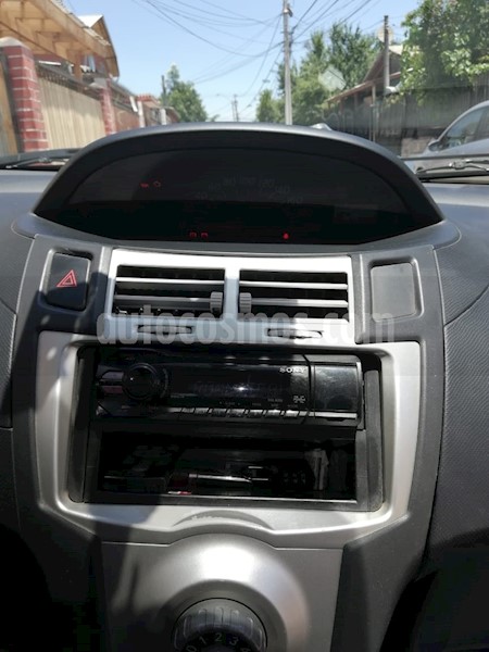 foto Toyota Yaris Sport 1.3 GLi 3P usado