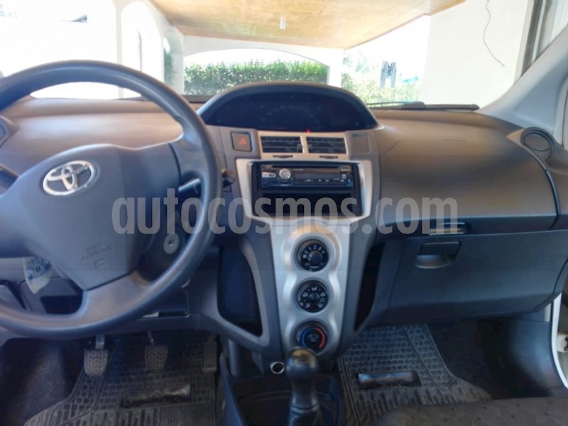 foto Toyota Yaris Sport 1.3 XLi 3P usado