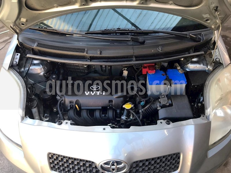 foto Toyota Yaris Sport 1.3 XLi 3P usado