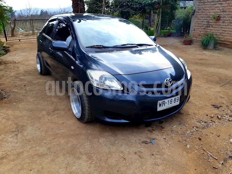 foto Toyota Yaris 1.5 GLi usado