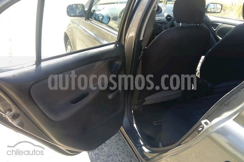 foto Toyota Yaris 1.5 XLi usado