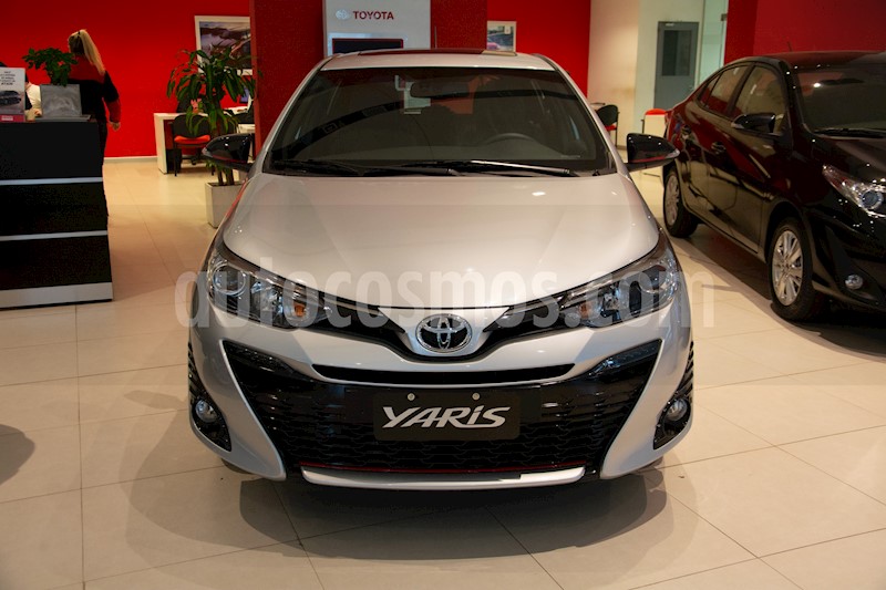 foto Toyota Yaris 1.5 S CVT usado (2019) color A elección precio $1.602.500
