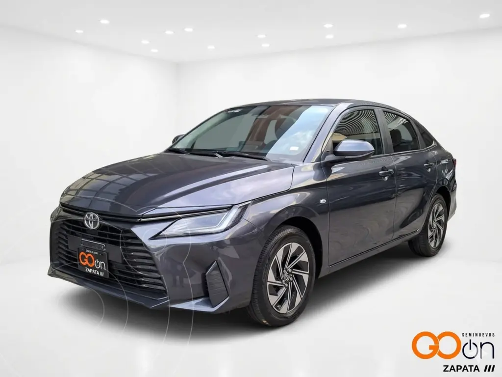 foto Toyota Yaris S usado (2026) color TOY A GRIS precio $424,000