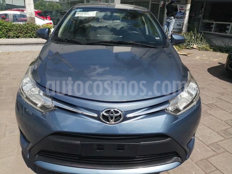 foto Toyota Yaris 5P 1.5L S Aut usado (2017) color Azul Eléctrico precio $174,000