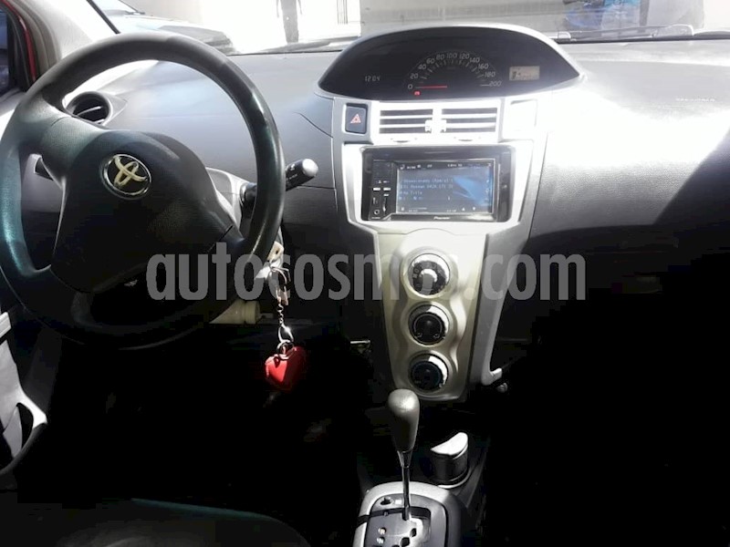 foto Toyota Yaris Sol Auto. usado