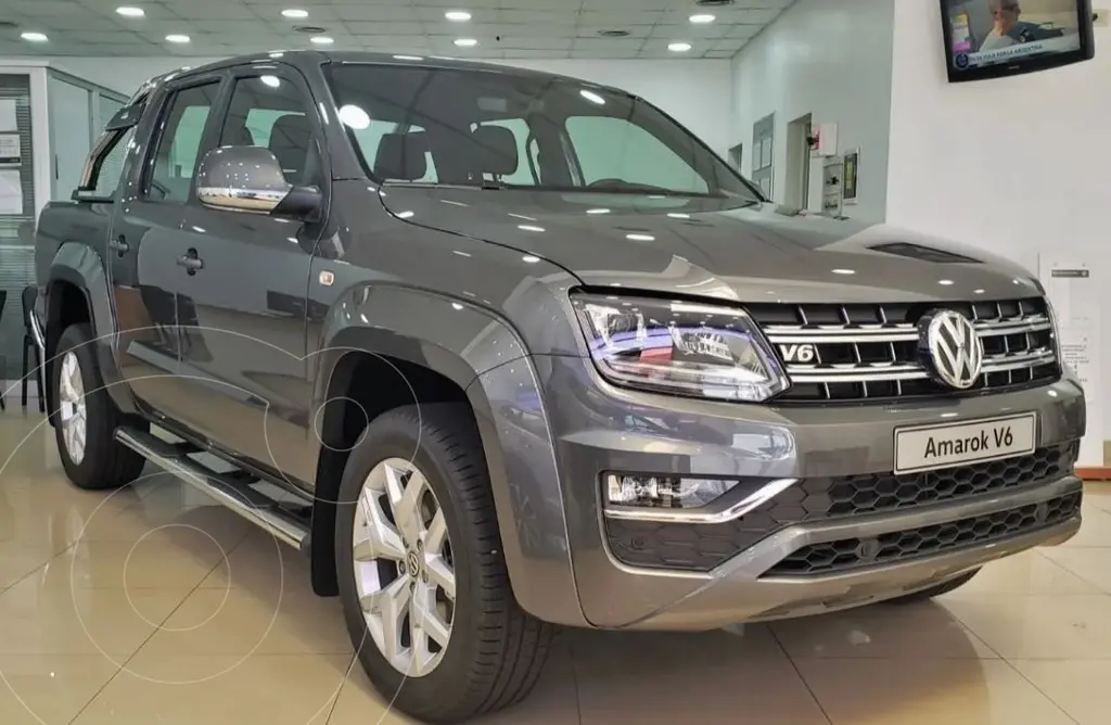 foto Volkswagen Amarok DC 4x4 Highline V6 Aut 258Cv nuevo color A elección precio $52.000.000