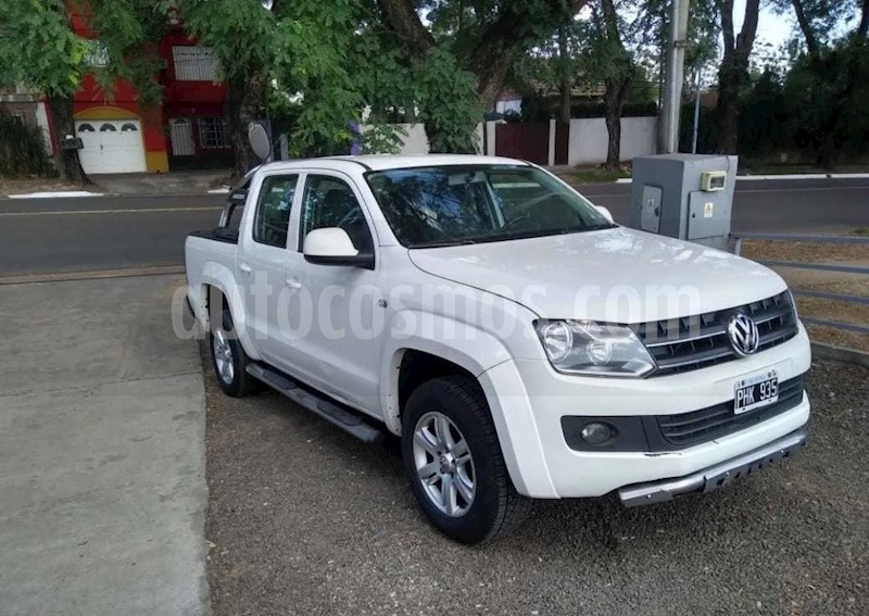 foto Volkswagen Amarok DC 4x4 Trendline (180Cv) Aut usado (2015) color Blanco Cristal precio $1.500.000