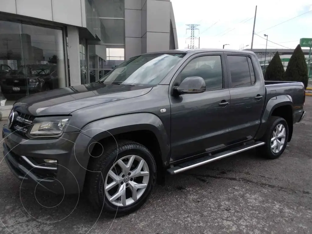 foto Volkswagen Amarok Highline Aut 4Motion V6 usado (2019) color Gris precio $459,000