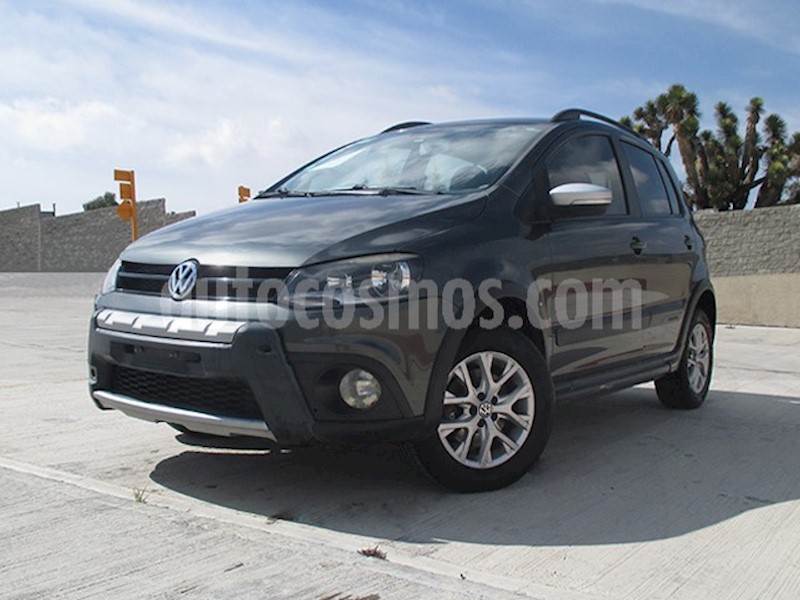 foto Volkswagen CrossFox 1.6L usado (2014) color Gris Cuarzo precio $158,000