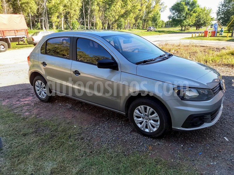 foto Volkswagen Gol Trend 5P Trendline usado