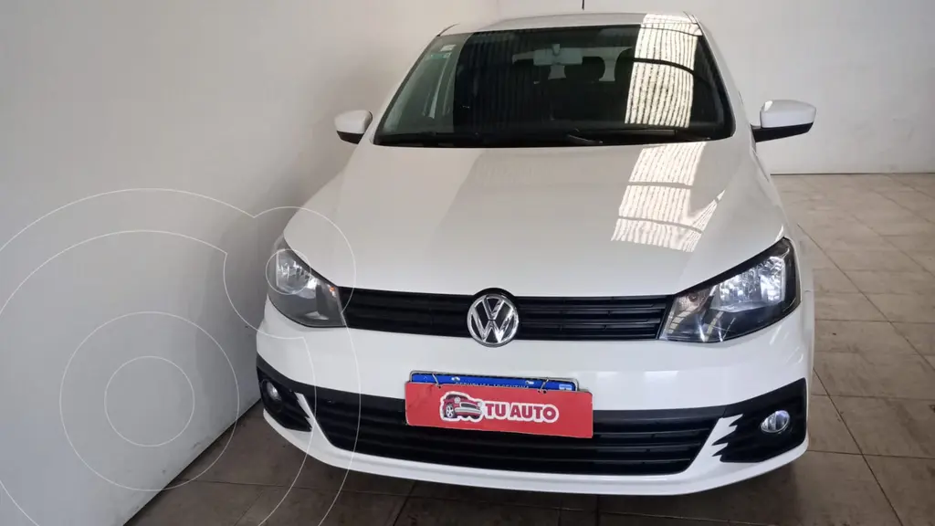 foto Volkswagen Gol Trend 5P Comfortline usado (2017) color Blanco Candy precio $14.500.000