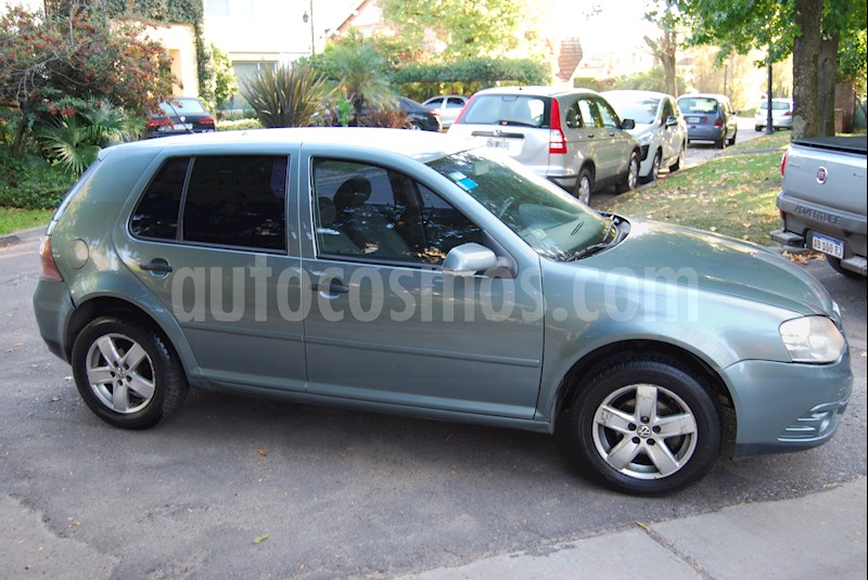 foto Volkswagen Golf 5P 1.6 Advance usado